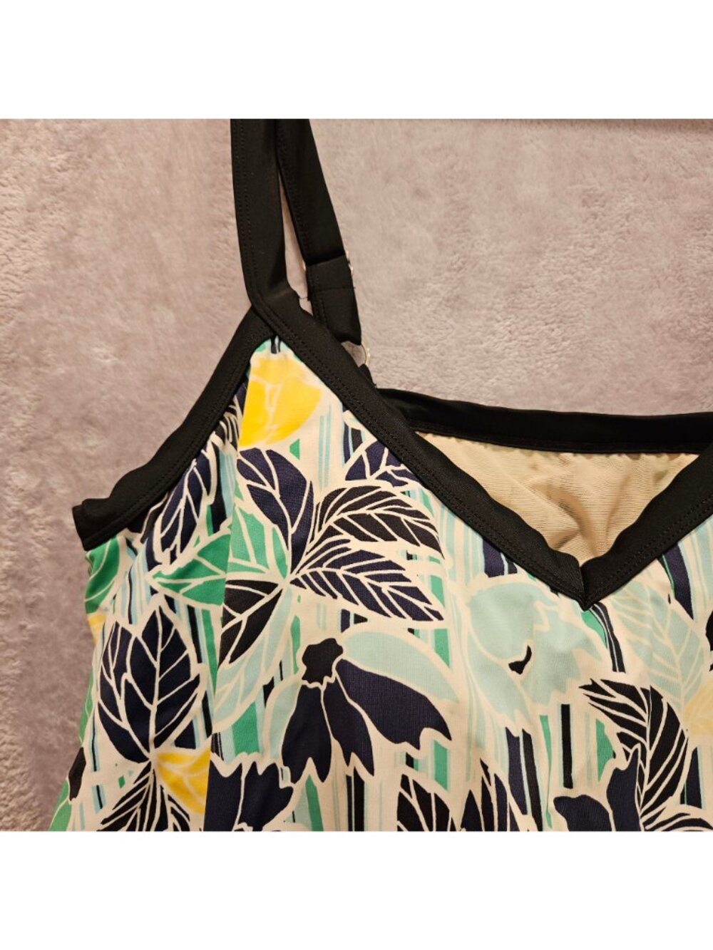 Catherines Top 22W Green Black Blue Yellow Swimsuit Top Tankini Tank Adjustable - Picture 4 of 12